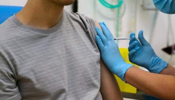 شروع واکسیناسیون اتباع خارجی در چین، خبرنگاران واکسینه می شوند